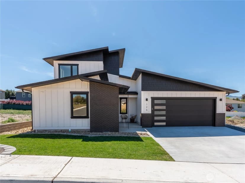 Property photo for 126 Chadwick St NW, East Wenatchee photo 34