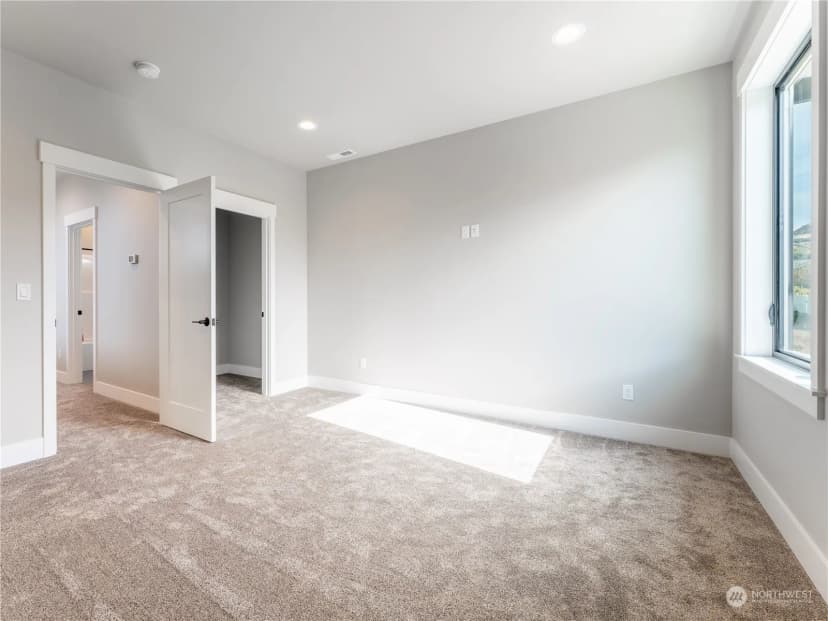 Property photo for 126 Chadwick St NW, East Wenatchee photo 33