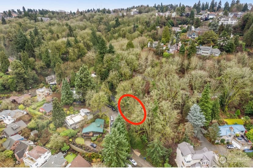 Property photo for 2211 16th Avenue E, Seattle photo 11