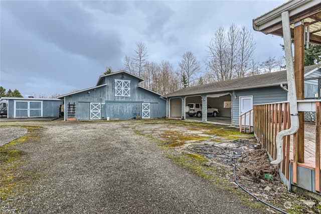 Property photo for 25 99 Avenue SE, Lake Stevens photo 2