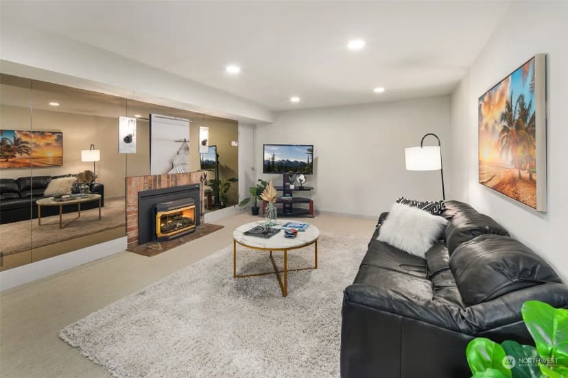 Property photo for 3757 W Commodore Way, Seattle photo 10