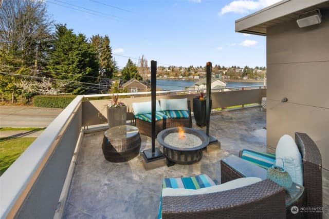 Property photo for 3757 W Commodore Way, Seattle photo 3