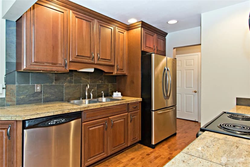 Property photo for 5021 Ripley Lane N #102, Renton photo 18
