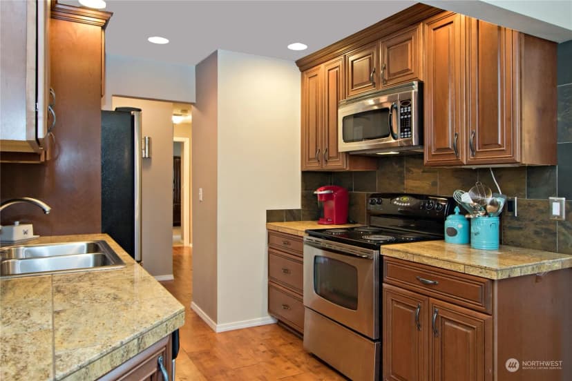 Property photo for 5021 Ripley Lane N #102, Renton photo 7