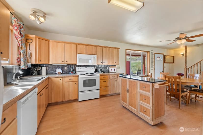 Property photo for 106 Knox Road, Riverside photo 12