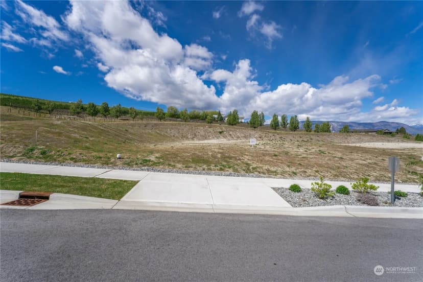 Property photo for 108 Loretta Lane, Chelan photo 2