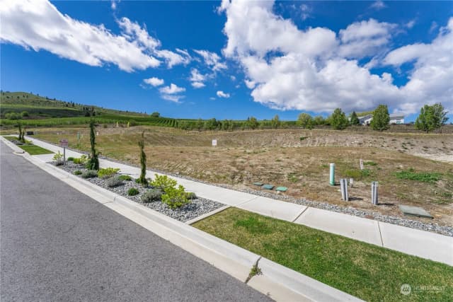 Property photo for 108 Loretta Lane, Chelan photo 3