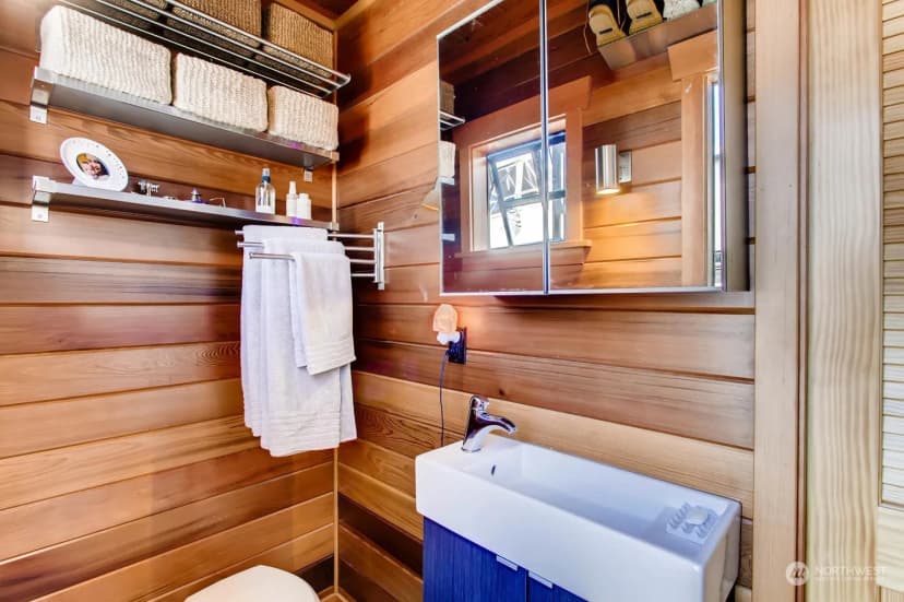 Property photo for 1900 Westlake Avenue N #b9, Seattle photo 14