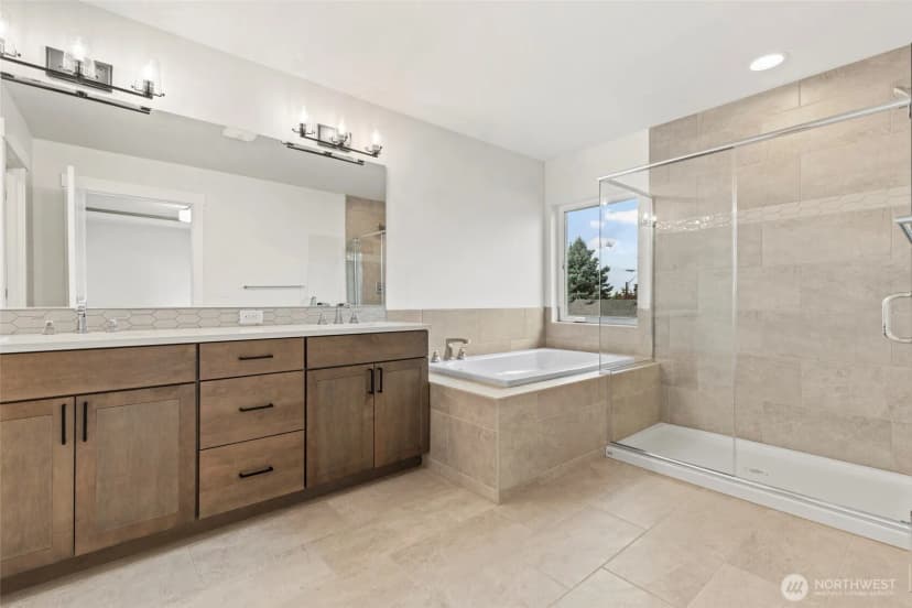 Property photo for 10142 Royal Valley Road Ne, Poulsbo photo 29