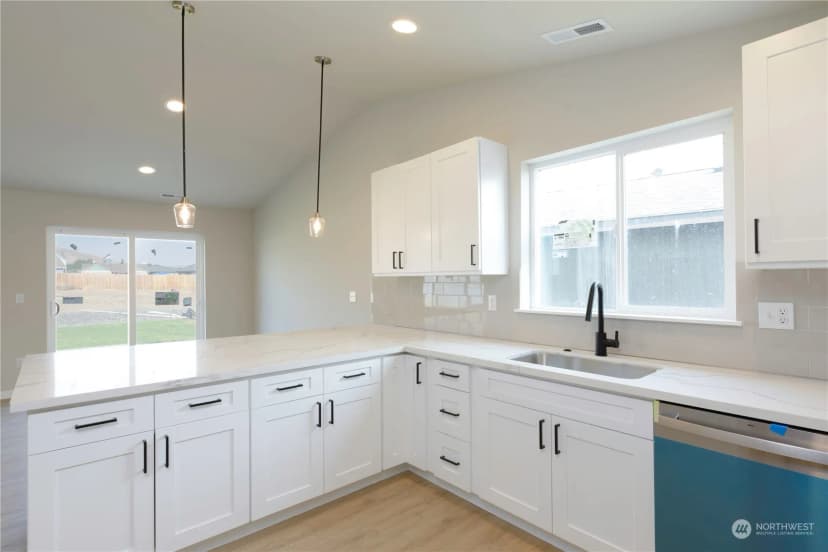 Property photo for 241 Parkside Place, Ephrata photo 9