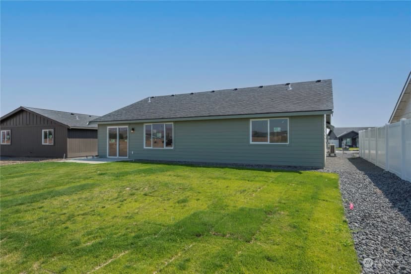 Property photo for 241 Parkside Place, Ephrata photo 25