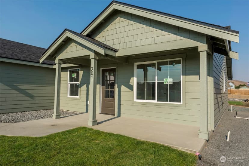 Property photo for 241 Parkside Place, Ephrata photo 4