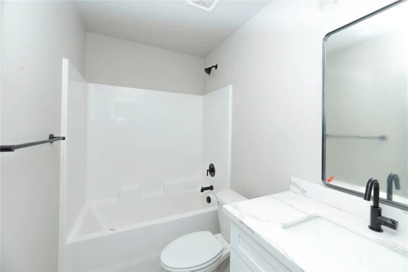 Property photo for 241 Parkside Place, Ephrata photo 24