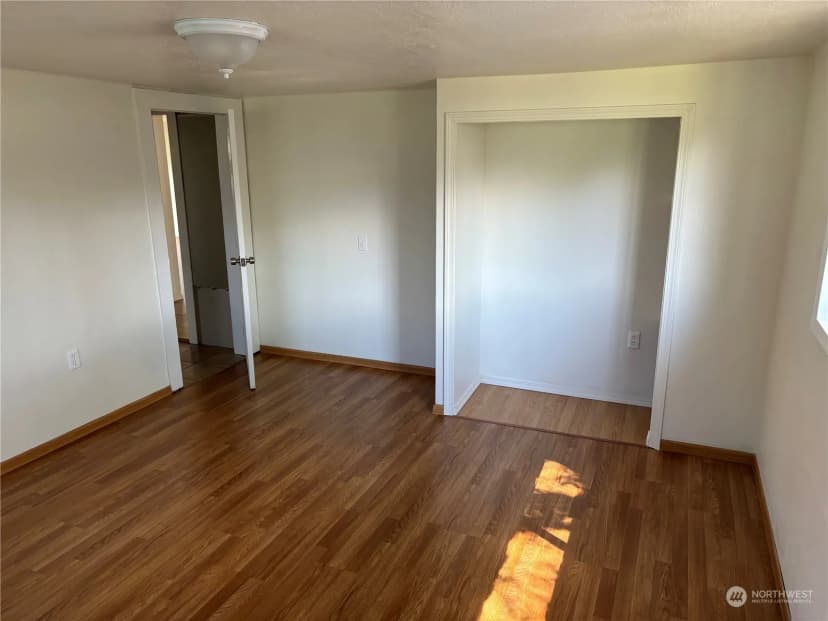 Property photo for 423 Third Avenue W, Omak photo 6