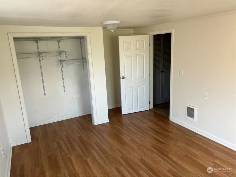 Property photo for 423 Third Avenue W, Omak photo 8