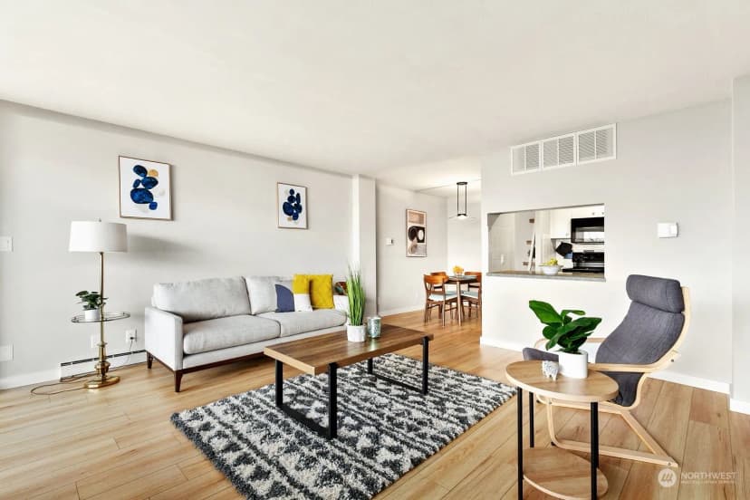 Property photo for 521 5th Avenue W #103, Seattle photo 7
