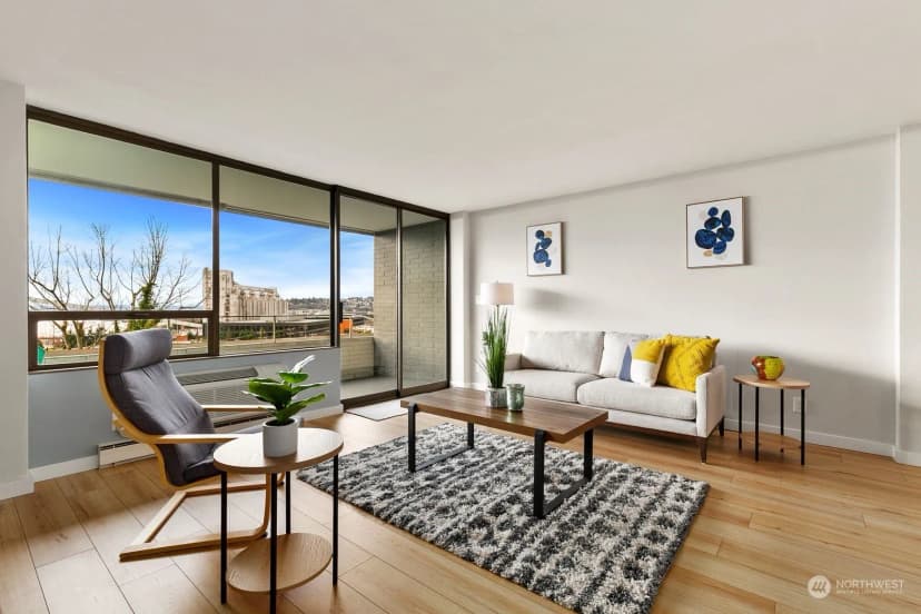 Property photo for 521 5th Avenue W #103, Seattle photo 4