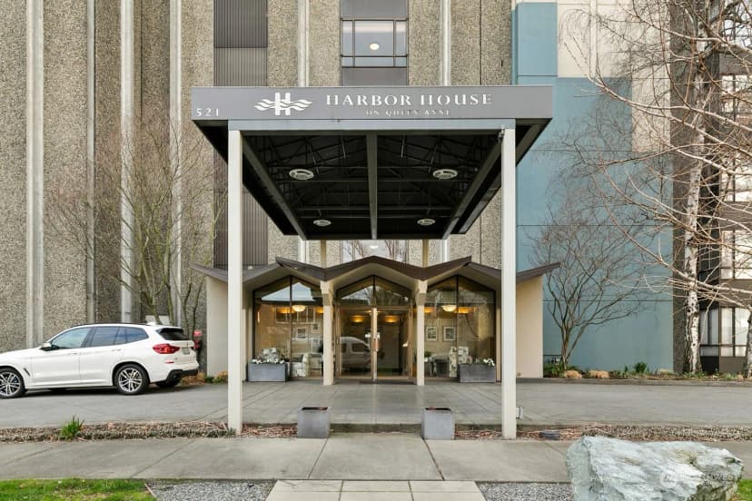 Property photo for 521 5th Avenue W #103, Seattle photo 18