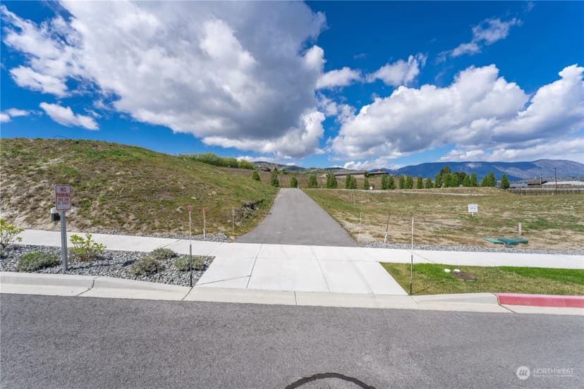 Property photo for 48 Loretta Lane, Chelan photo 6
