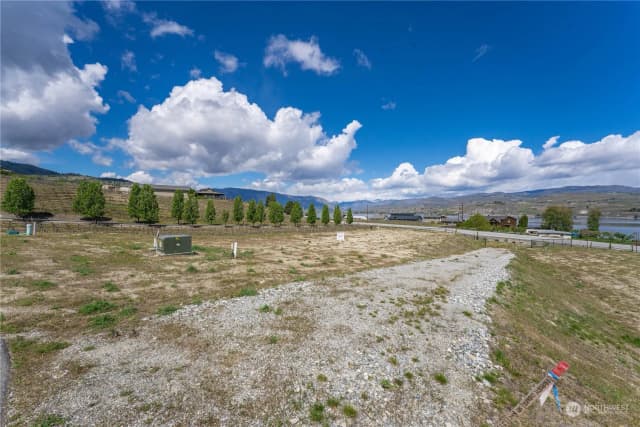 Property photo for 42 Loretta Lane, Chelan photo 4