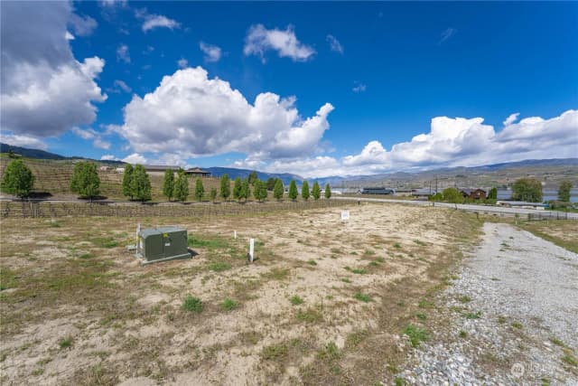 Property photo for 42 Loretta Lane, Chelan photo 3