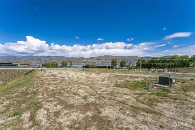 Property photo for 42 Loretta Lane, Chelan photo 2