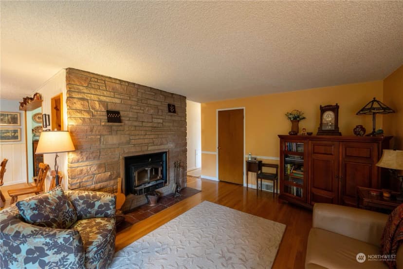 Property photo for 22024 88th Avenue W, Edmonds photo 17