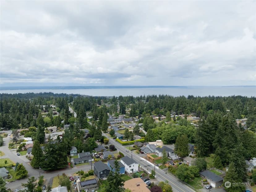 Property photo for 22024 88th Avenue W, Edmonds photo 32