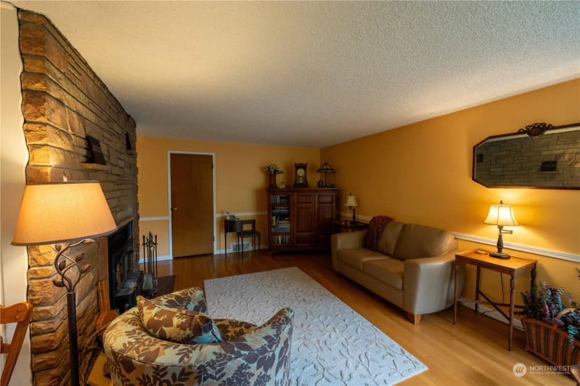 Property photo for 22024 88th Avenue W, Edmonds photo 16
