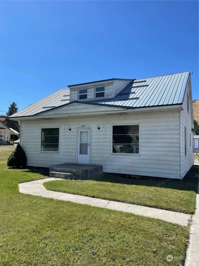 Property photo for 1579 2nd Ave N, Okanogan