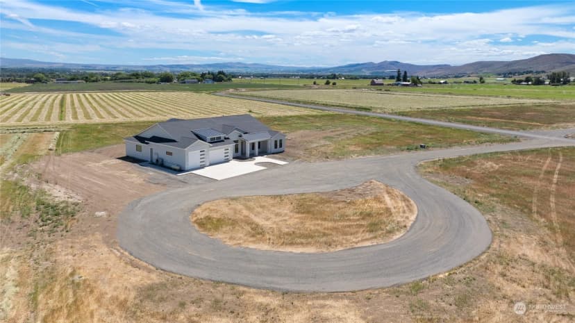 Property photo for 861 Waterbrook Lane, Ellensburg photo 8