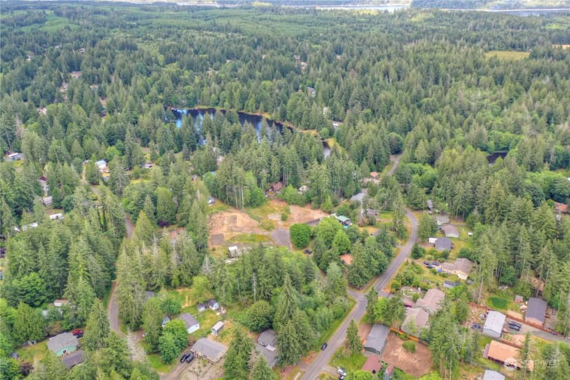 Property photo for 120 E Lakeshore Drive W, Shelton photo 31