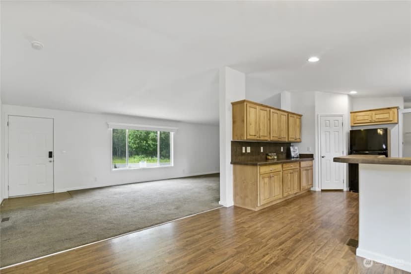 Property photo for 120 E Lakeshore Drive W, Shelton photo 7
