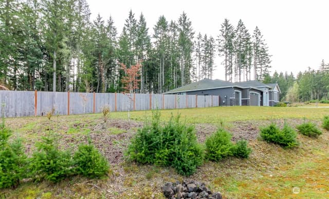 Property photo for 8317 Ne 52nd Avenue Ne, Lacey photo 2