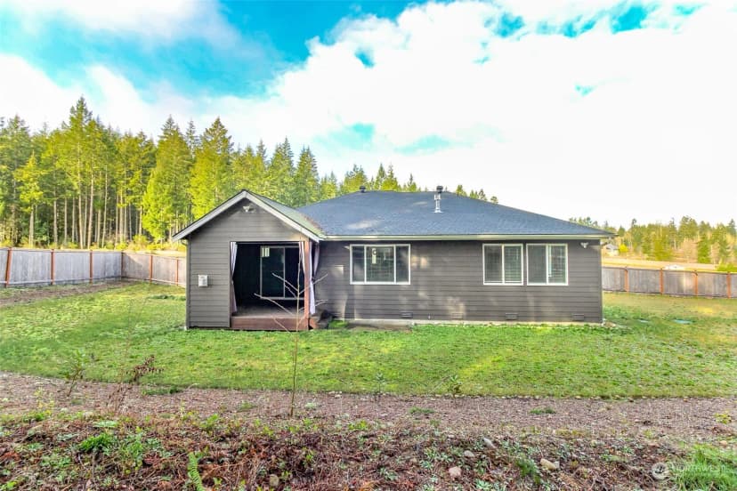 Property photo for 8317 Ne 52nd Avenue Ne, Lacey photo 26