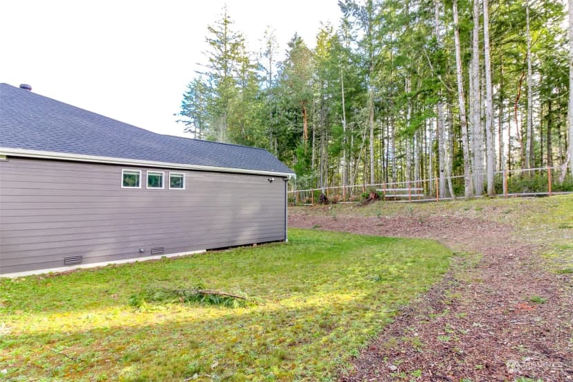 Property photo for 8317 Ne 52nd Avenue Ne, Lacey photo 25