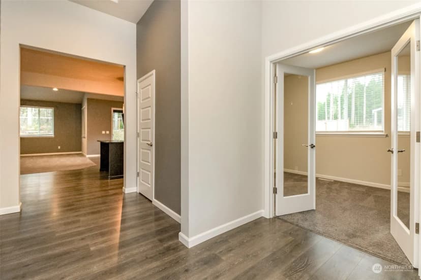 Property photo for 8317 Ne 52nd Avenue Ne, Lacey photo 6