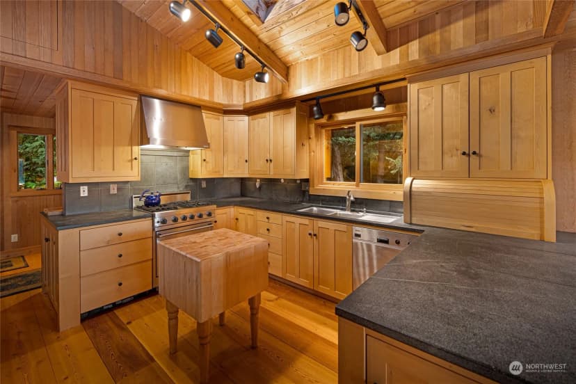Property photo for 185 Briggs Road, Friday Harbor photo 7