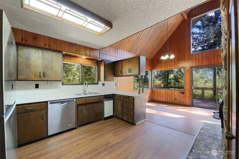 Property photo for 1609 Washington Avenue, Blaine photo 7