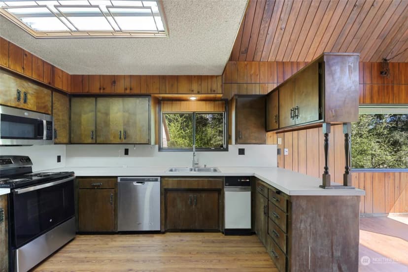 Property photo for 1609 Washington Avenue, Blaine photo 8