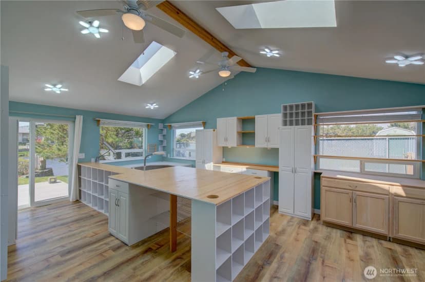 Property photo for 34807 H Place, Ocean Park photo 15