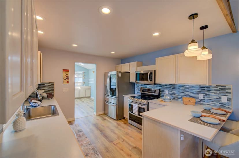Property photo for 34807 H Place, Ocean Park photo 10