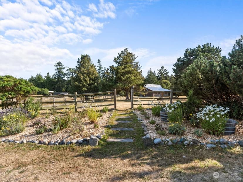 Property photo for 1930 49th Street, Port Townsend photo 32