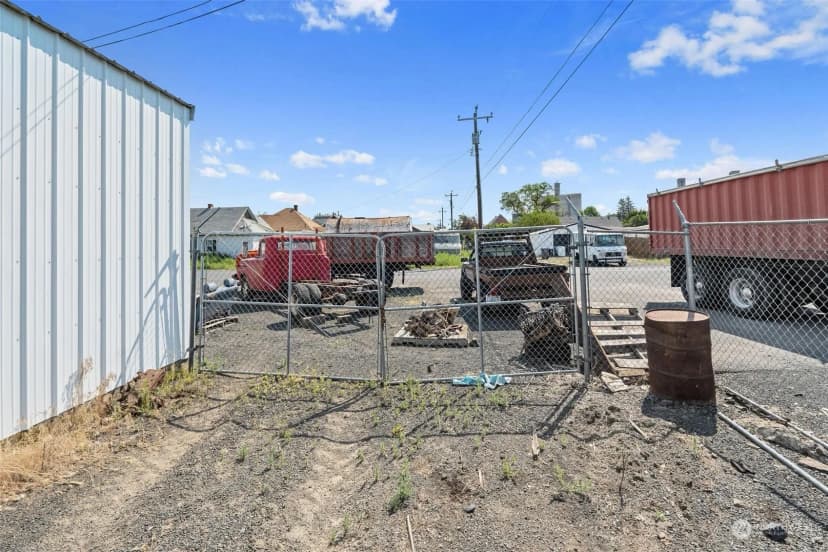 Property photo for 502 W Main, Harrington photo 30