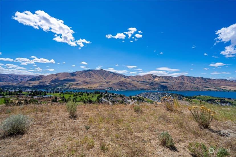 Property photo for 929 Long Drive, Chelan photo 2