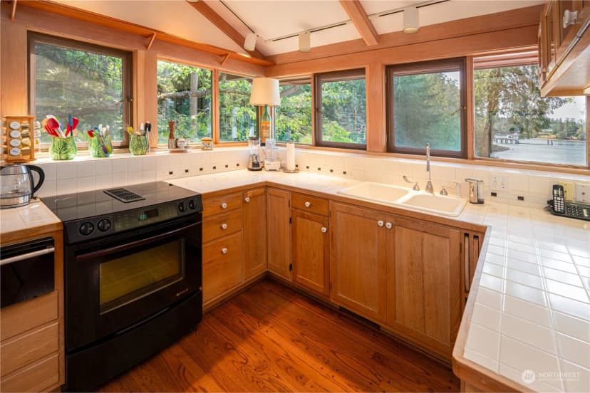 Property photo for 934 Mitchell Bay Road, Friday Harbor photo 12