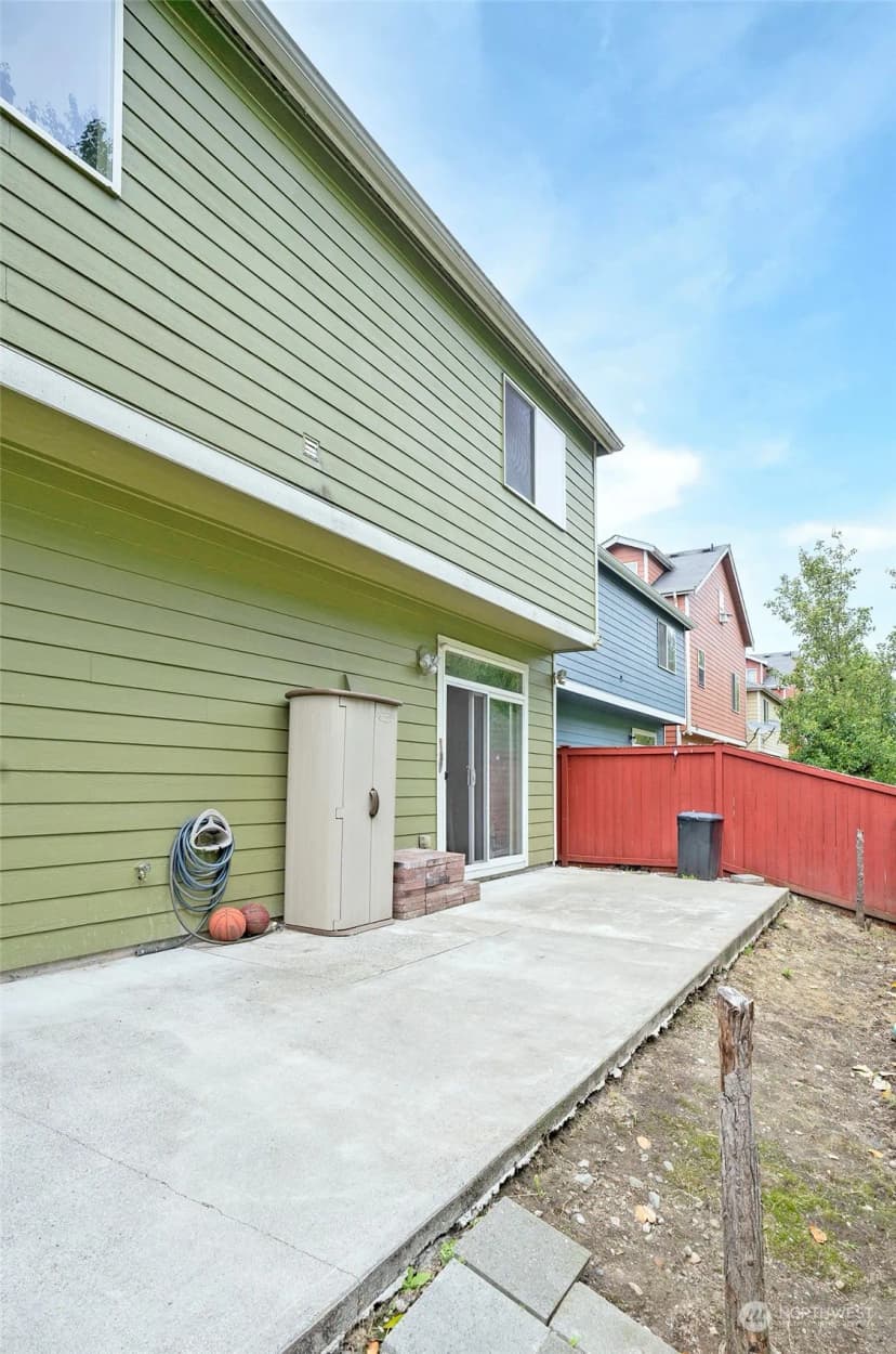 Property photo for 11525 7th Avenue Ct E, Tacoma photo 28