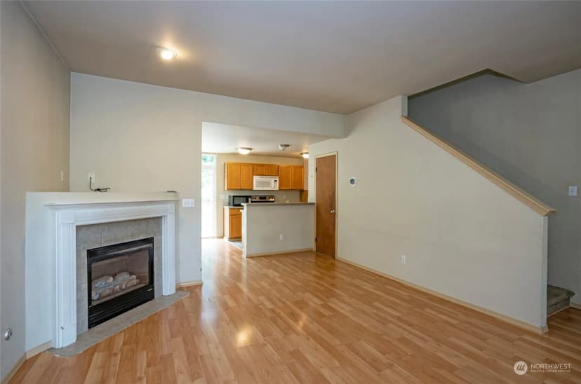 Property photo for 11525 7th Avenue Ct E, Tacoma photo 5
