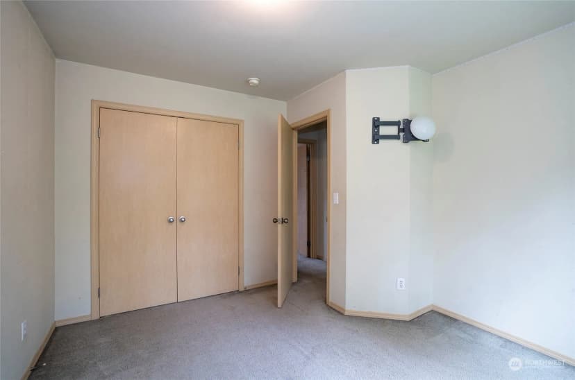 Property photo for 11525 7th Avenue Ct E, Tacoma photo 19