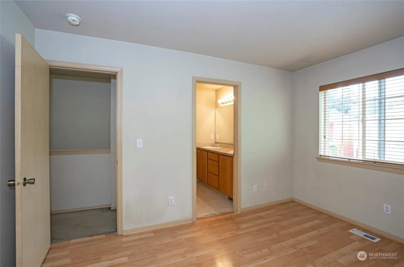 Property photo for 11525 7th Avenue Ct E, Tacoma photo 13